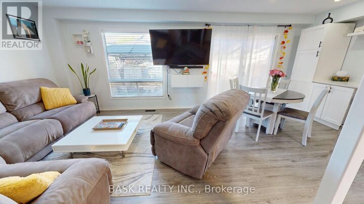 Property Photo:  115 Fairgreen Close  ON N1T 1T8 