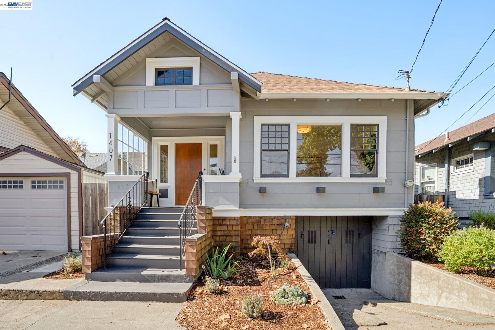 Property Photo:  1407 Pearl St  CA 94501 