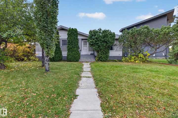 Property Photo:  6321 104 Avenue NW  AB T6A 0X9 