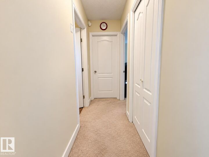 Property Photo:  5637 51 Avenue  AB T0B 0S0 