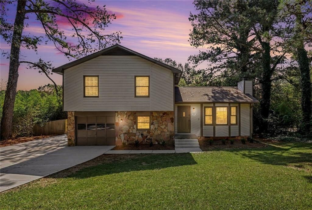 Property Photo:  3232 Bromley Rowe NW  GA 30096 