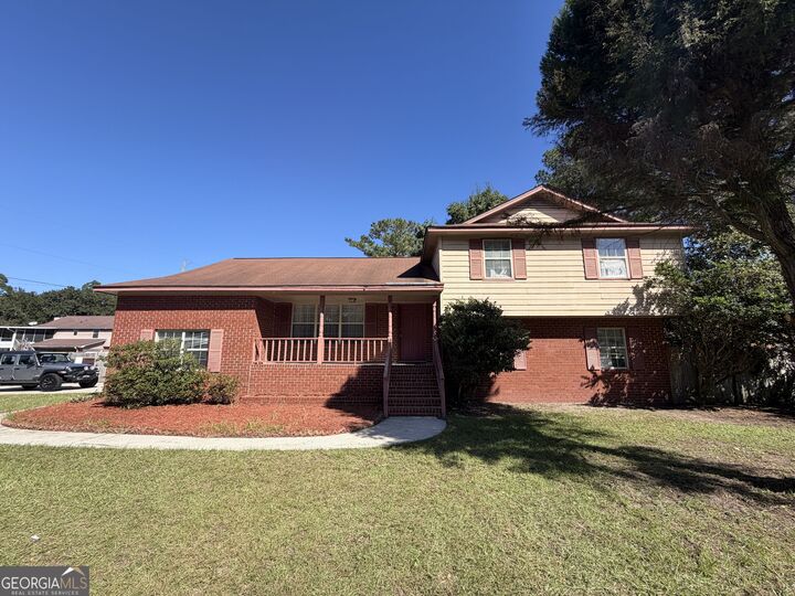 Property Photo:  701 Charlotte Court  GA 31313 