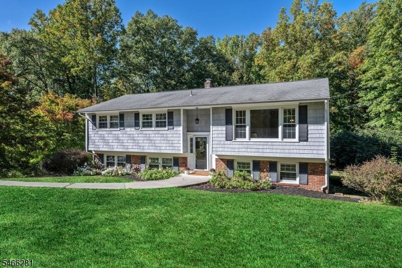 Property Photo:  6 Dorothy Dr  NJ 07960 