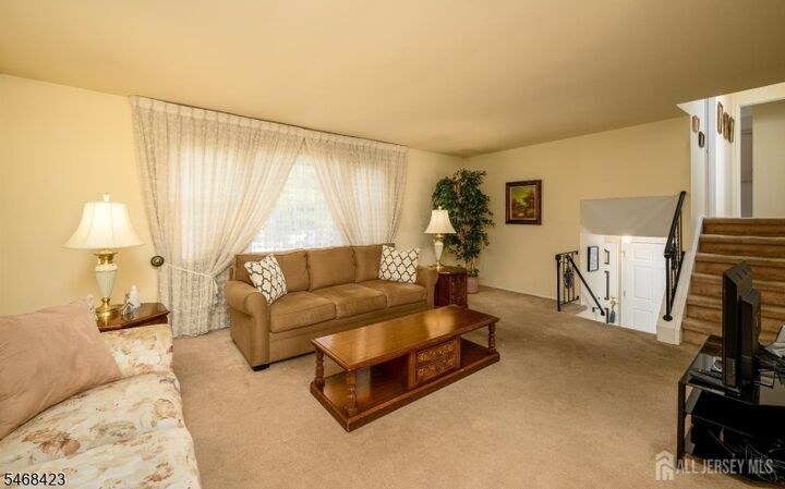 Property Photo:  5 Berdine Court  NJ 07067 