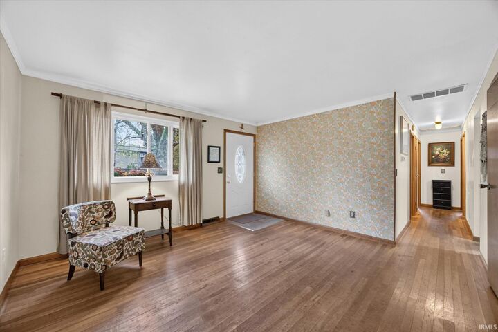 Property Photo: 2912 S Walnut Street Pike IN 47401-8404