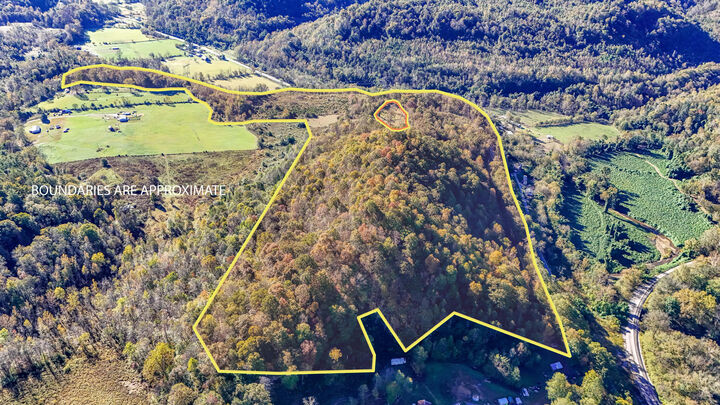 Property Photo:  9999 Tackett Cemetery State Highway 72 Road  KY 40845 