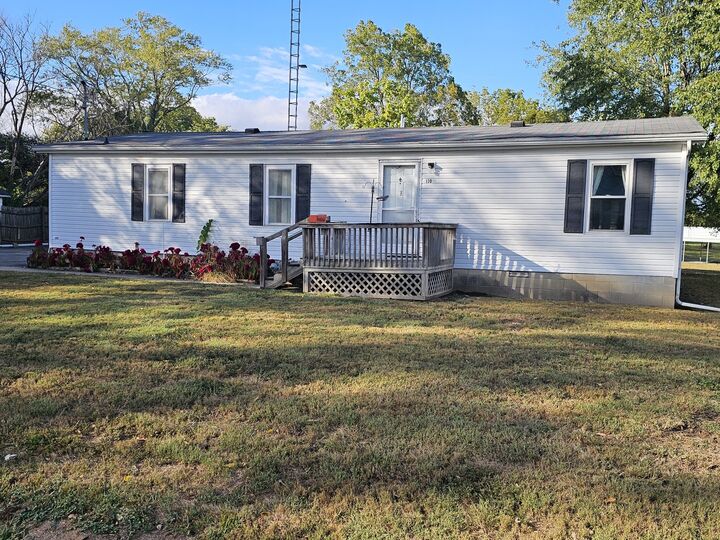 Property Photo:  130 W Fifth Street  IL 62816 