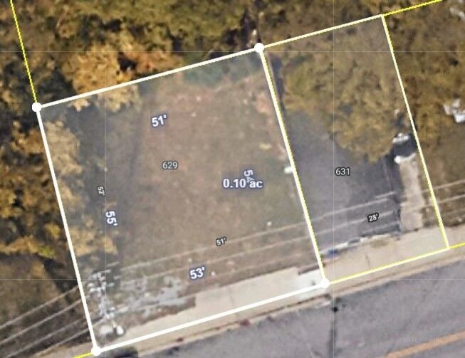 Property Photo:  629 Commerce St  TN 37040 