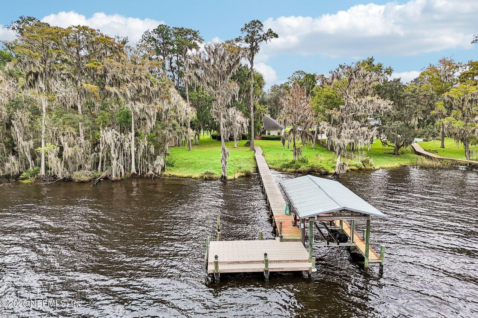 Property Photo:  1820 Waterbury Lane  FL 32003 