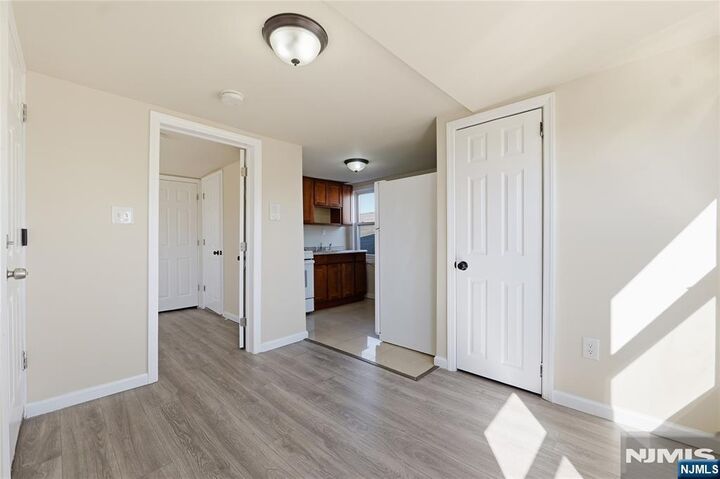 Property Photo:  279 Ridgewood Avenue 3  NJ 07112 