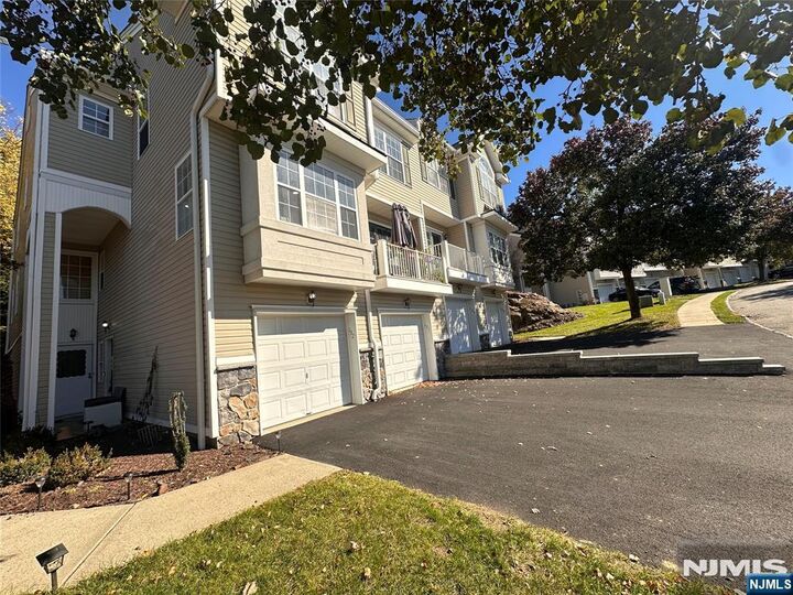 Property Photo: 132 Summit Ridge NJ 07442