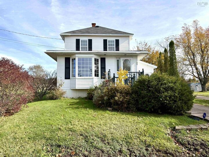 Property Photo:  84/86 Elm Street  NS B0M 1X0 