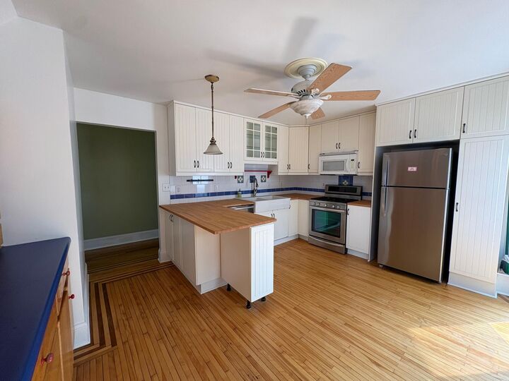 Property Photo:  1604 Elliot Avenue  MN 55404 