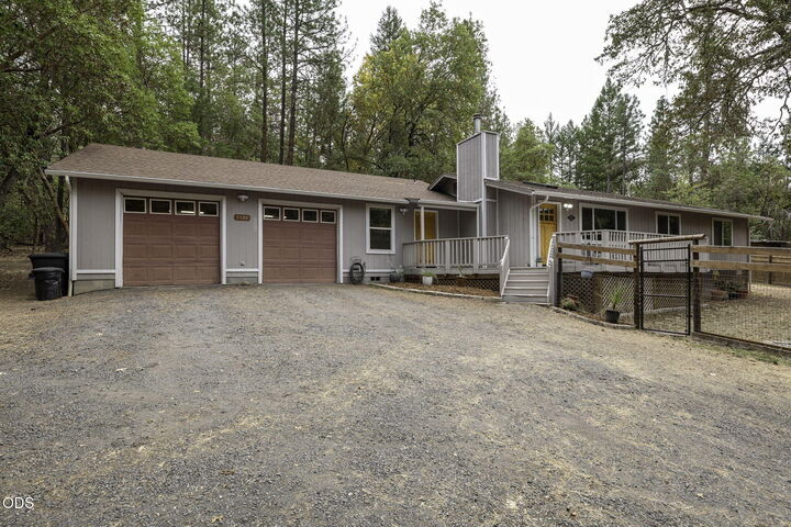 Property Photo: 5920 Highway 238 OR 97530
