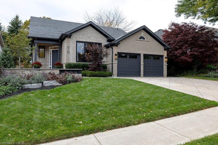 Property Photo:  98 Moore Crescent  ON L9G 4Z6 
