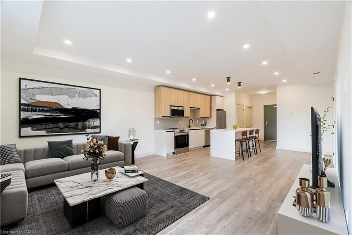 Property Photo:  4390 Hillview Drive 303  ON L0R 1B1 