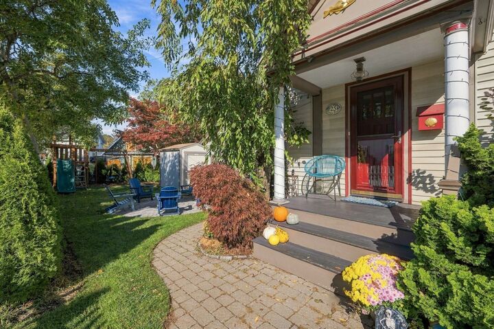 Property Photo:  25 Green Street  MA 01945 