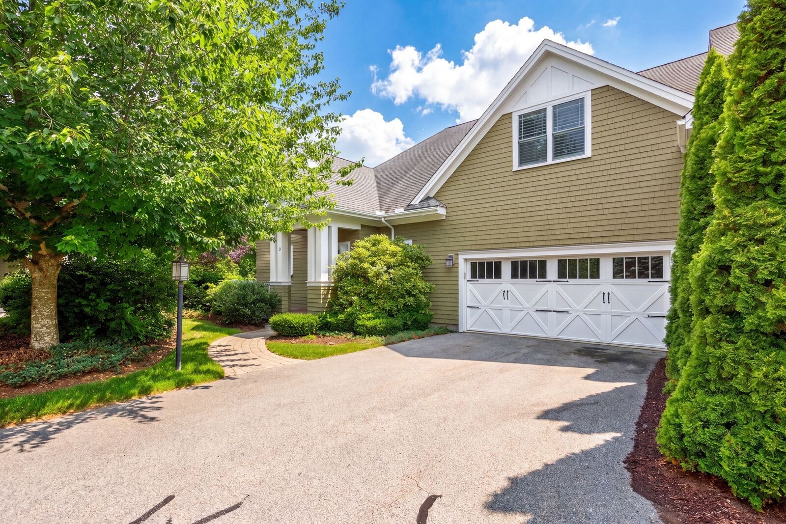 Property Photo:  15 Aberdeen 15  MA 02360 