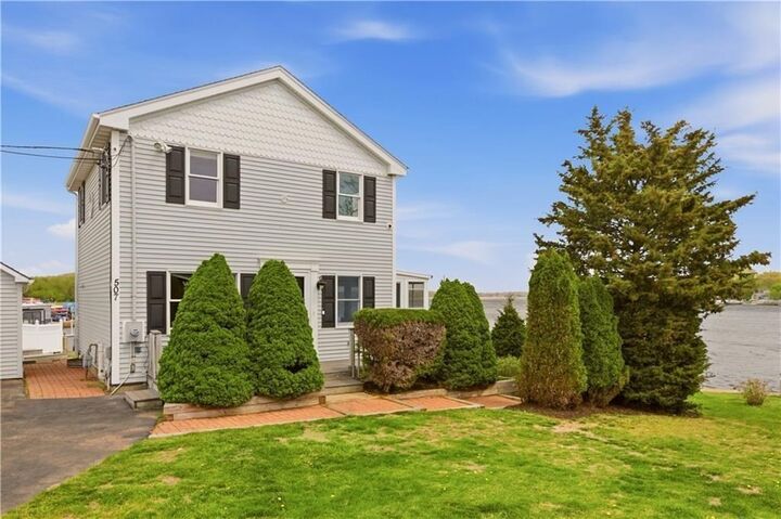Property Photo: 507 County Rd RI 02806