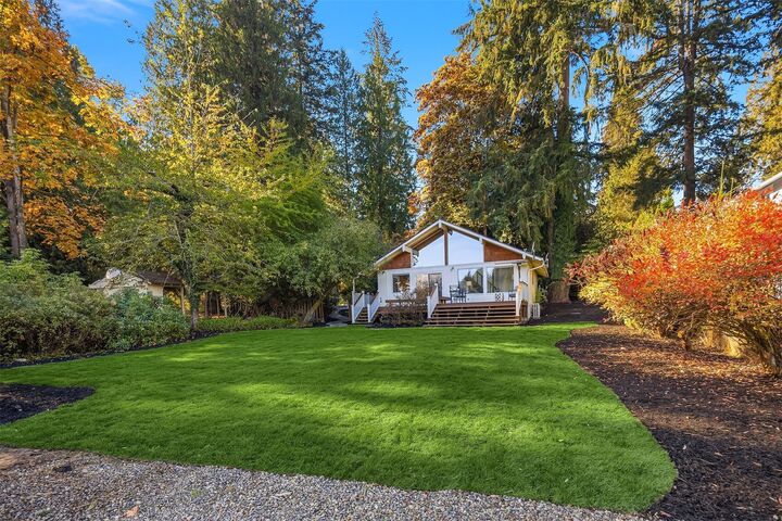 Property Photo:  13806 W Lake Kathleen Dr  SE  WA 98059 