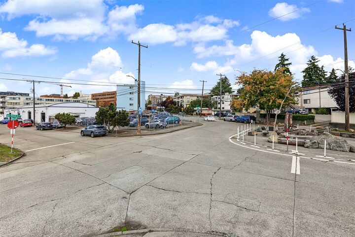 Property Photo: 5112 Russell Avenue NW WA 98107