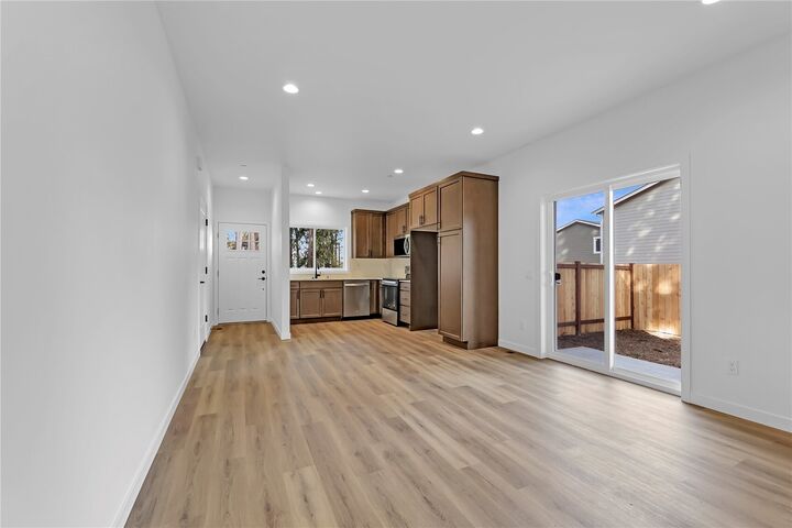 Property Photo: 7020 Wetmore Avenue A WA 98203