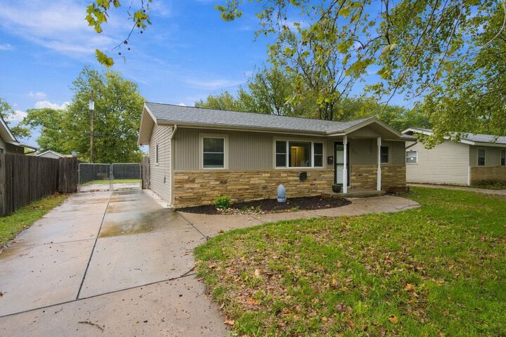 Property Photo:  5256 S Madison Ave  KS 67216 