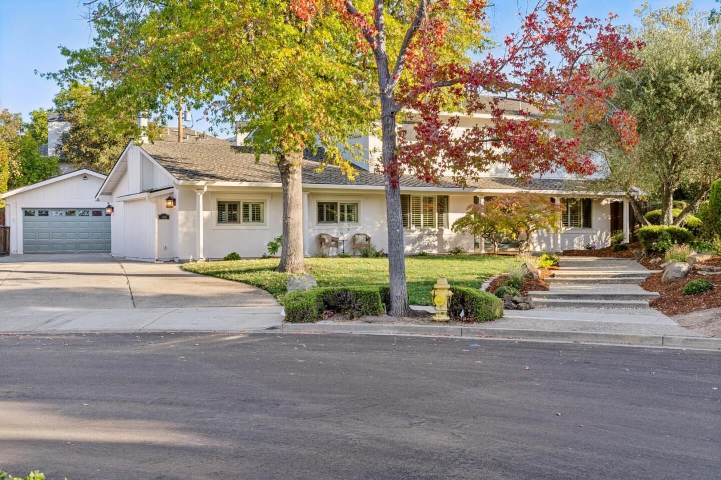 Property Photo:  100 Calfhill Court  CA 95032 