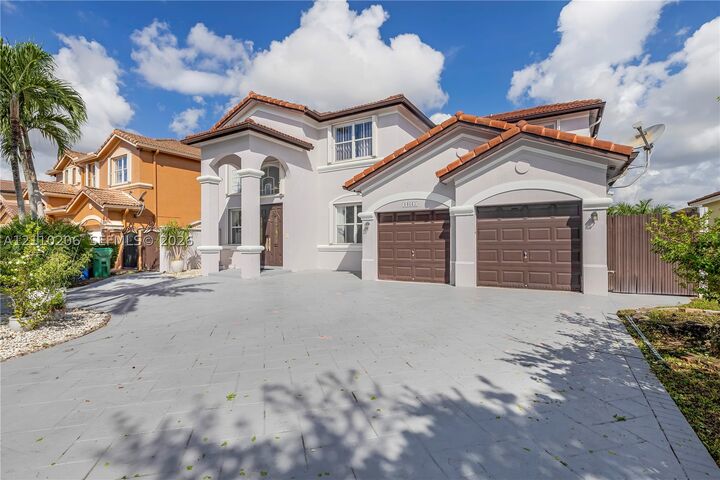 Property Photo:  14843 SW 24th St  FL 33185 