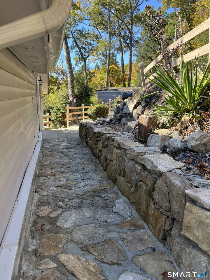 Property Photo:  22 Hemlock Trail  CT 06482 