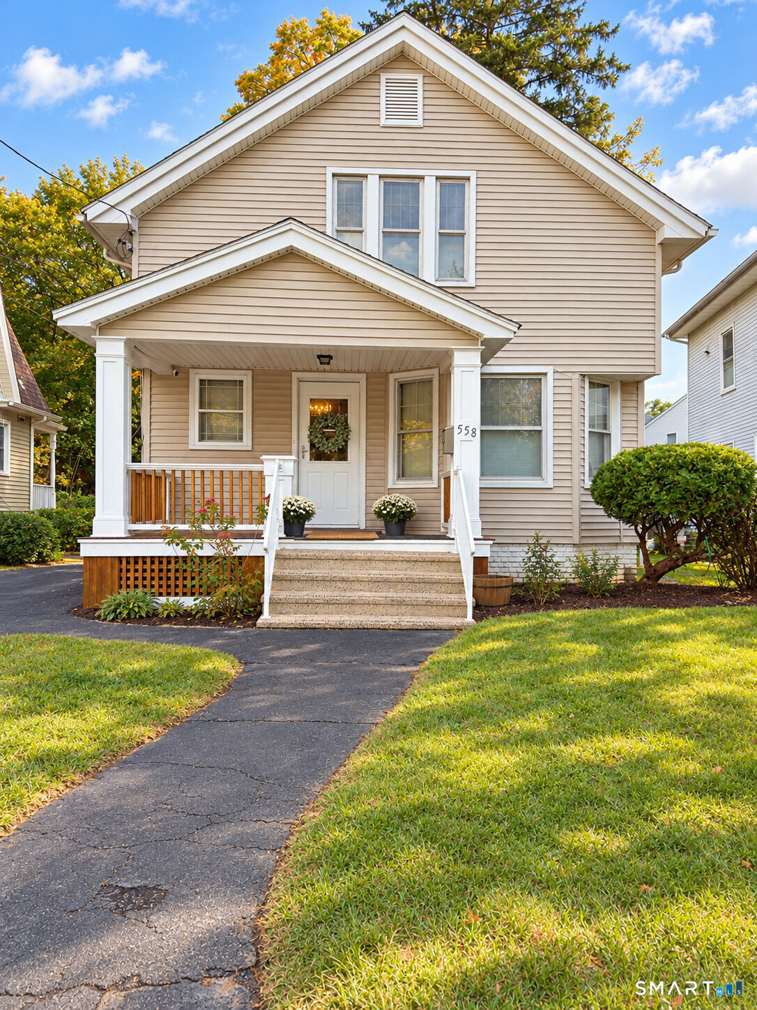 Property Photo: 558 Savin Avenue CT 06516