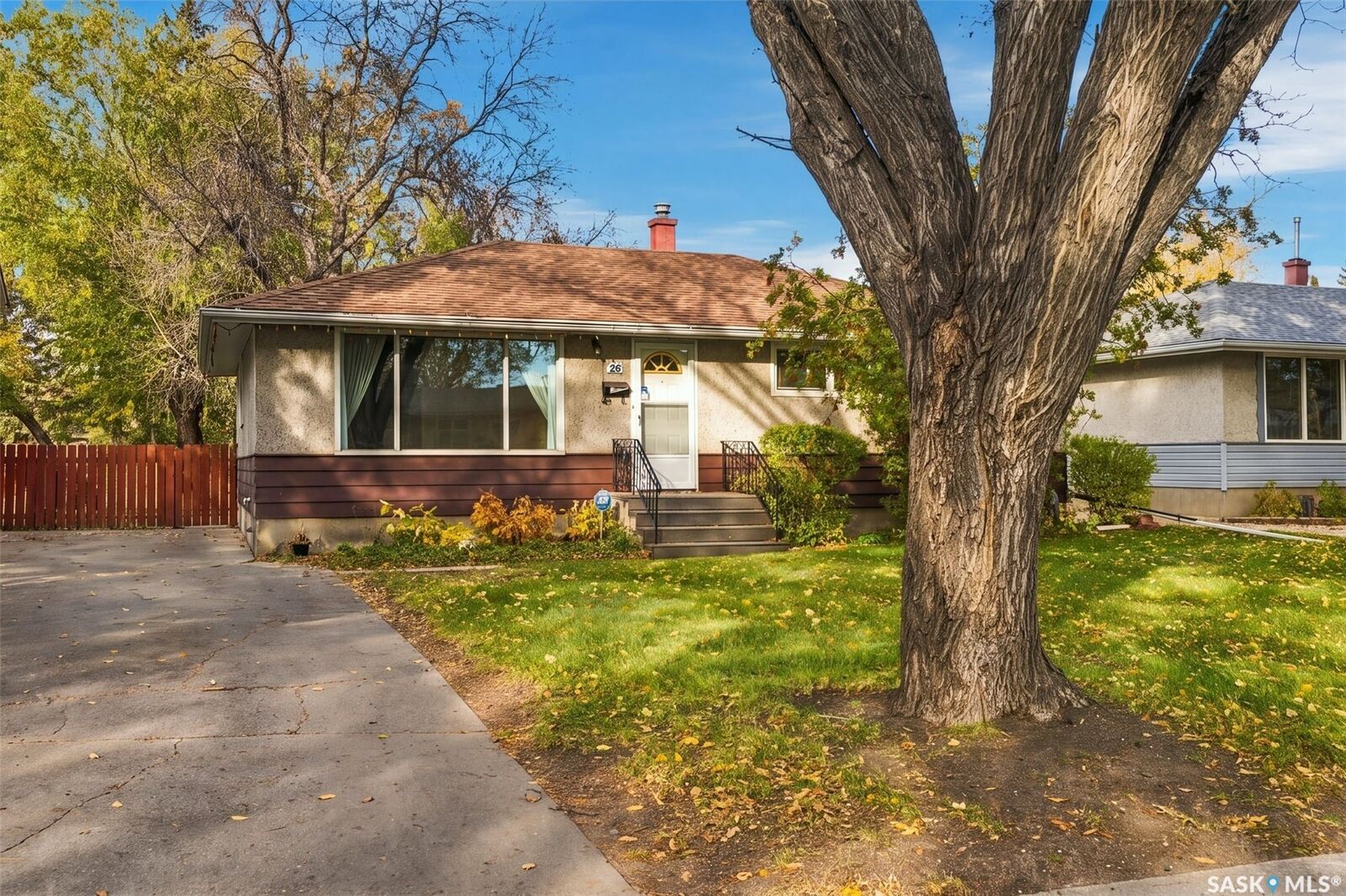 Property Photo:  20 Yarnton Crescent  SK S4R 4A2 