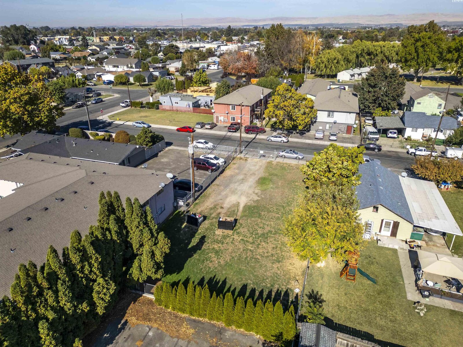 Property Photo:  1311 E Gregory Ave  WA 98944 