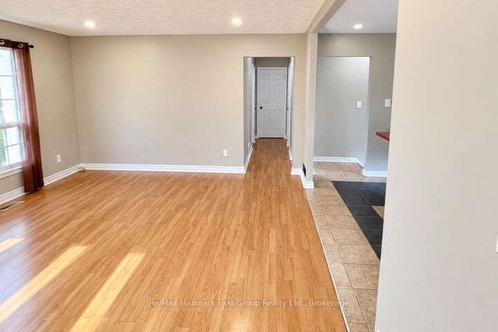 Property Photo:  78 Commerford Street Main  ON L2V 4R1 