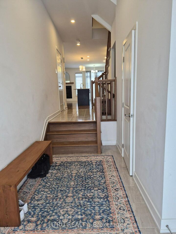 Property Photo:  2037 Allegrini Terrace  ON K2S 2S7 
