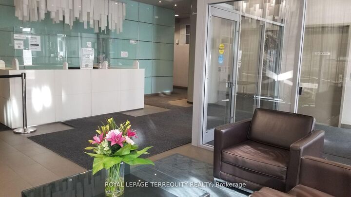 Property Photo:  126 Simcoe Street 505  ON M5H 4E6 