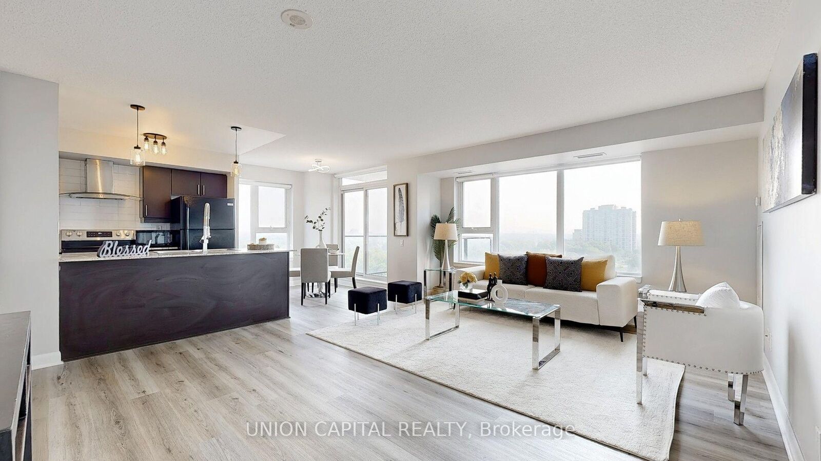 Property Photo:  25 Town Centre Court 1608  ON M1P 0B4 