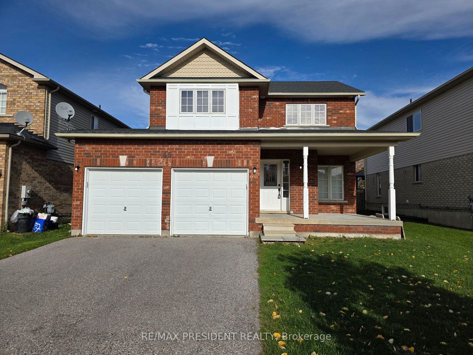 Property Photo:  45 Lucas Crescent  ON K9V 0C5 