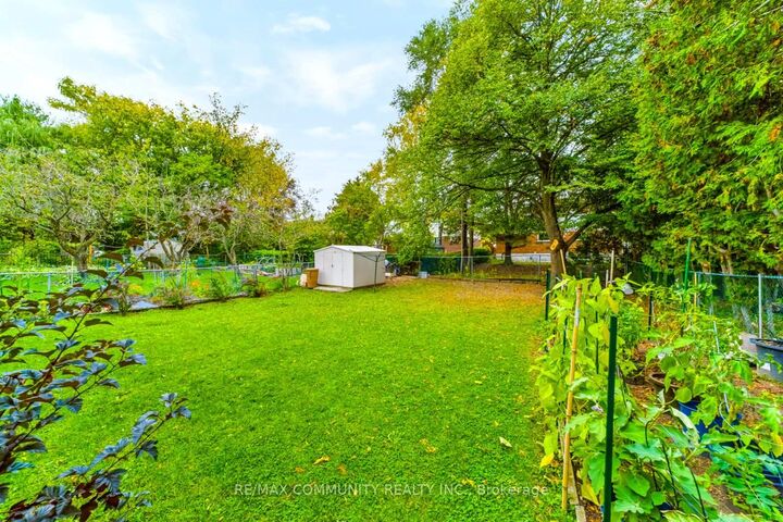 Property Photo:  238 Orton Park Road B3  ON M1G 3H4 