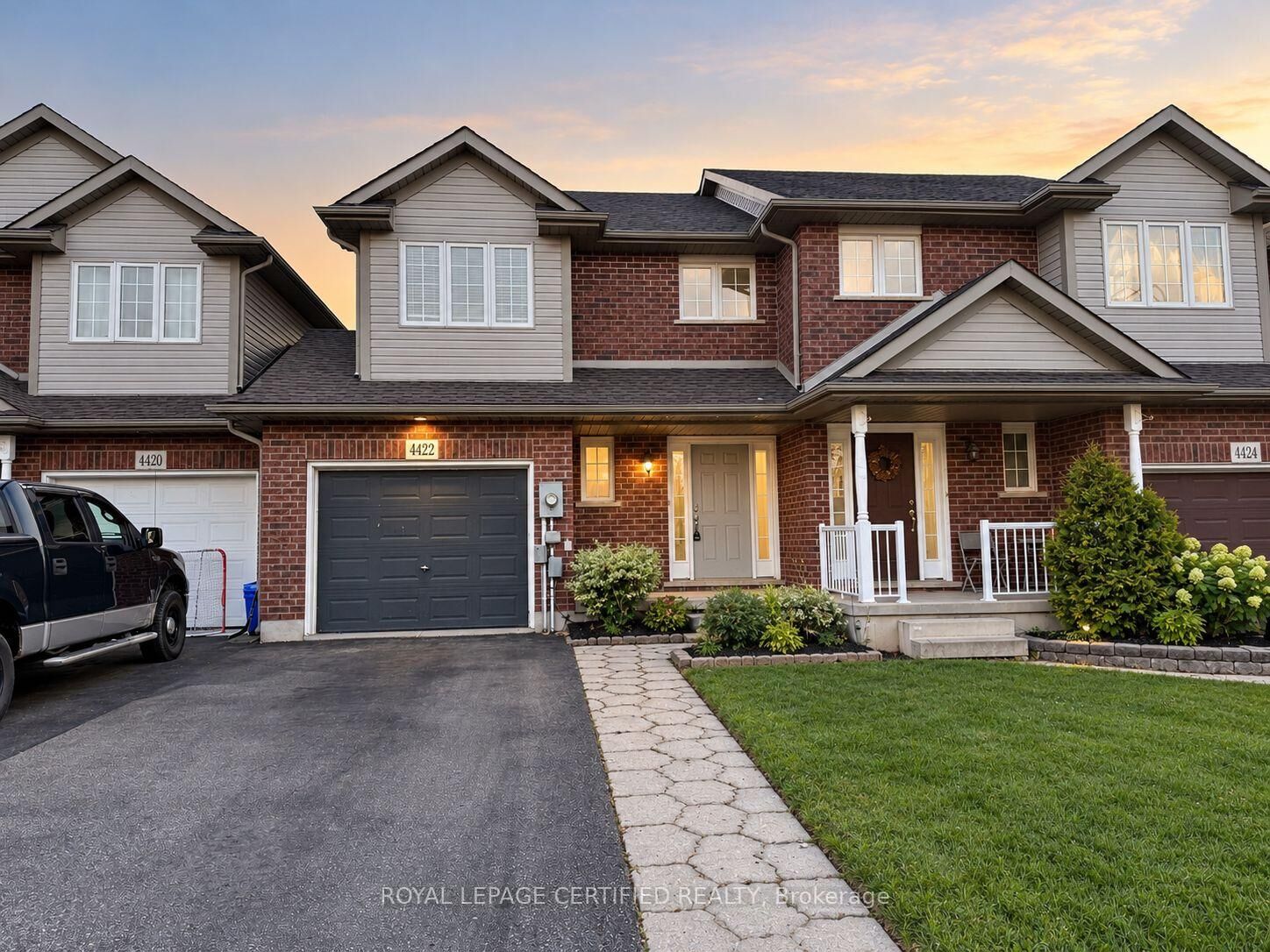 Property Photo:  4422 Christopher Court  ON L0R 1B5 