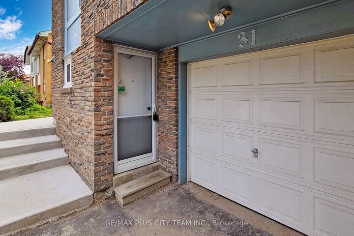 Property Photo: 31 Leacrest Street Bsmt ON L6S 3K5