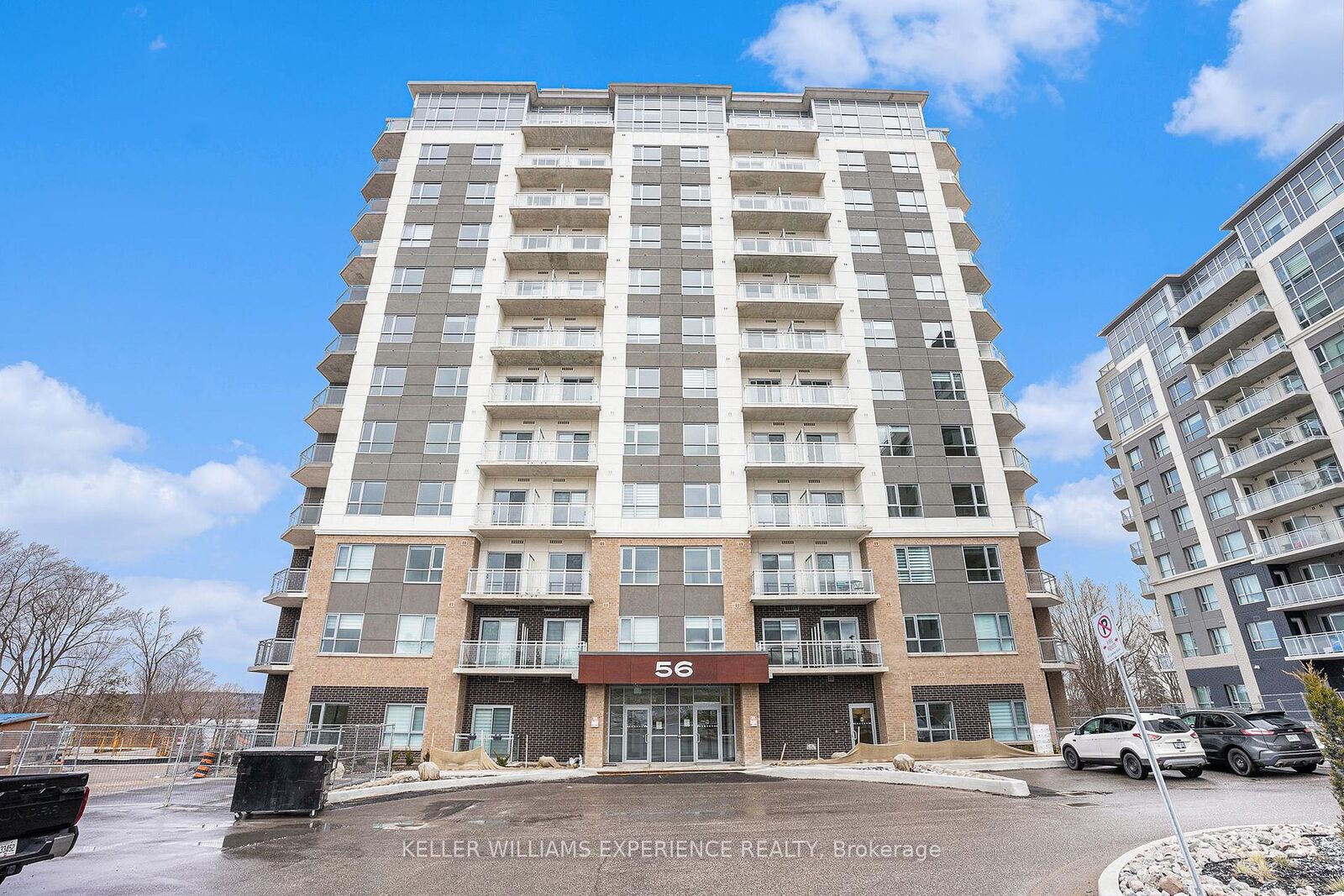 Property Photo:  56 Lakeside Terrace 703  ON L4M 0L4 