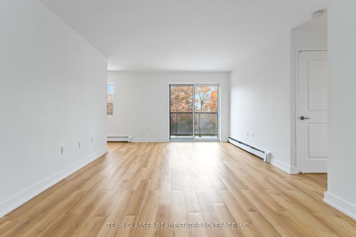 Property Photo:  540 Proudfoot Lane 301  ON N6H 1W3 