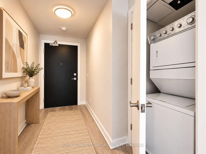 Property Photo:  5220 Dundas Street 313  ON L7L 0J4 