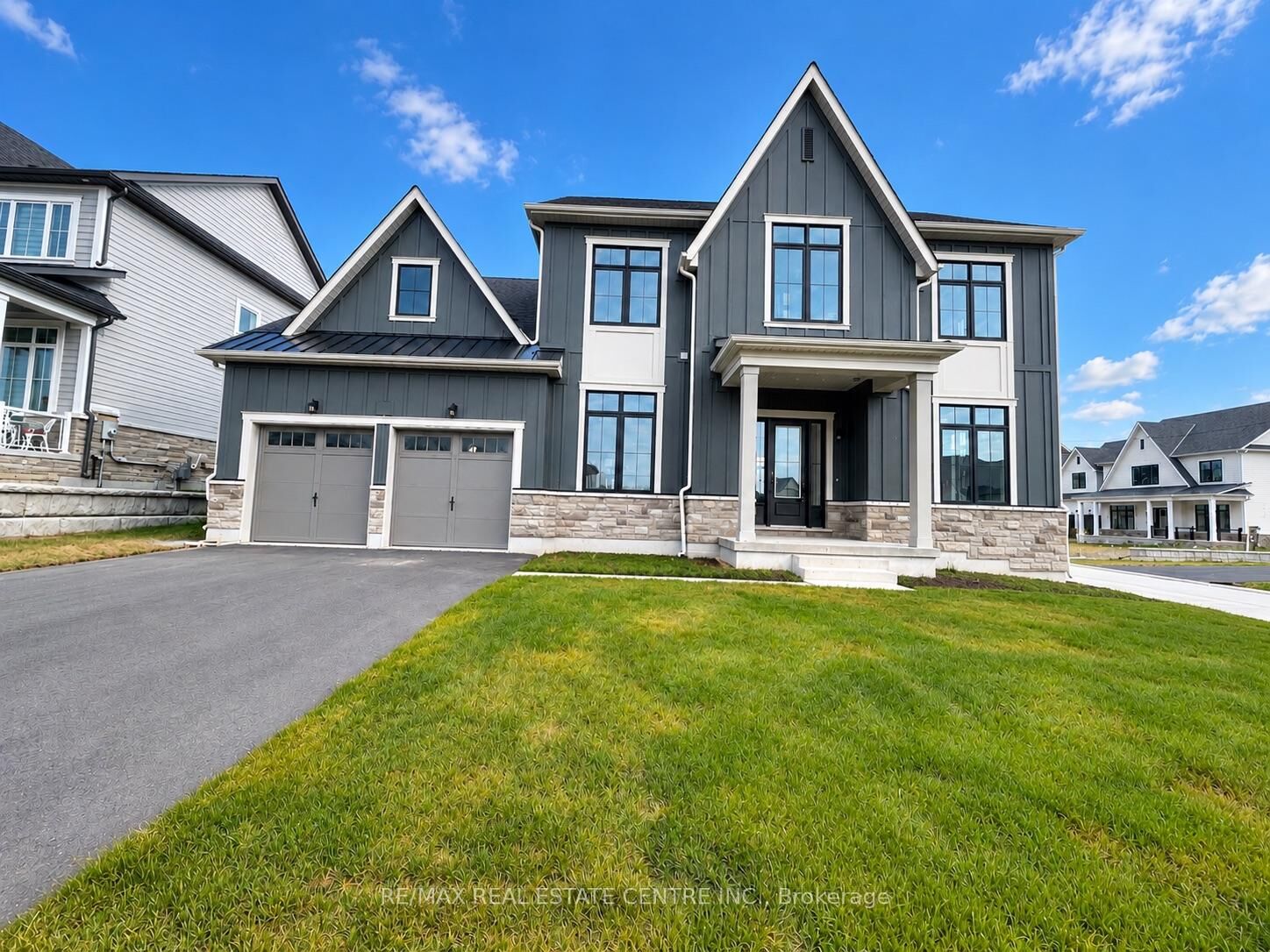 Property Photo: 13 Vinnicombe Drive ON L0L 2L0