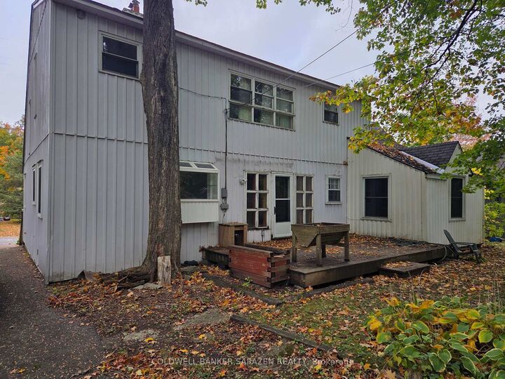 Property Photo:  312 Cunningham Avenue E  ON K1H 6B4 
