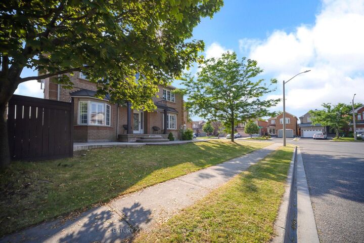 Property Photo:  2 Checkerberry Crescent  ON L6R 2T2 