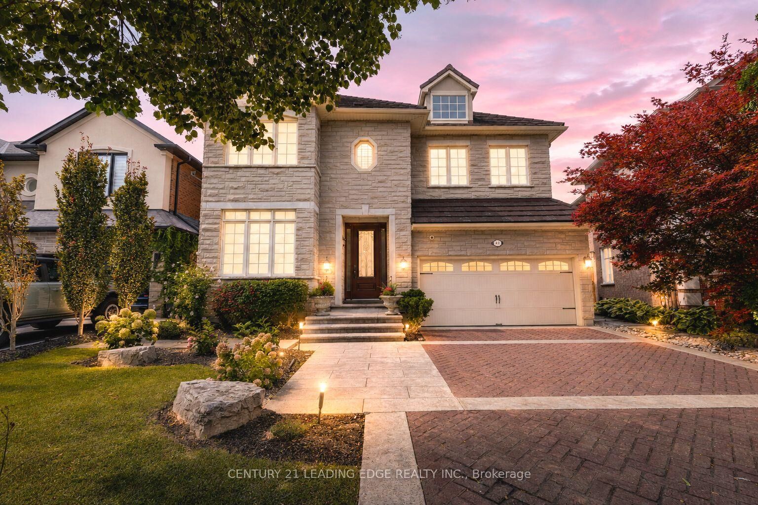 Property Photo:  40 Arista Gate  ON L4L 9H8 