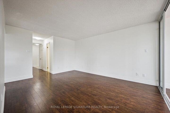 Property Photo:  150 Queen Street S 401  ON N2G 4T7 