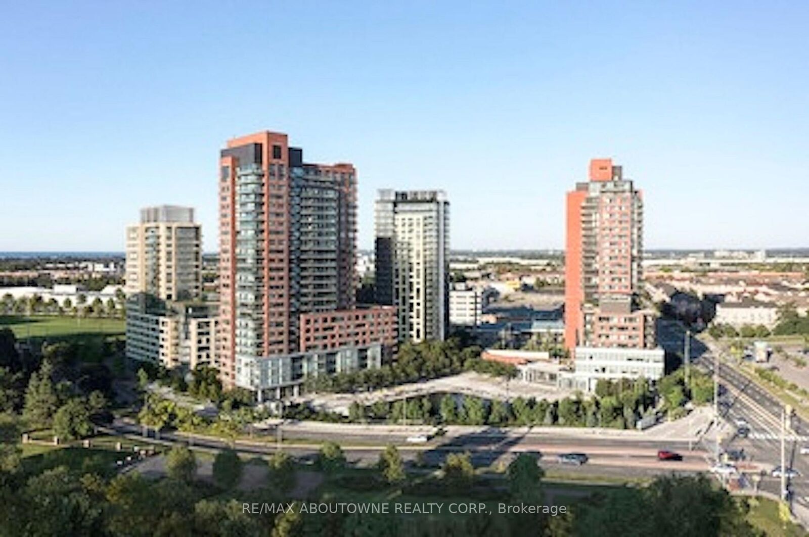 Property Photo:  25 Kitney Drive 207  ON L1S 4S4 